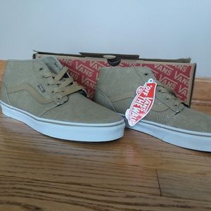 BRAND NEW mens mid rise vans